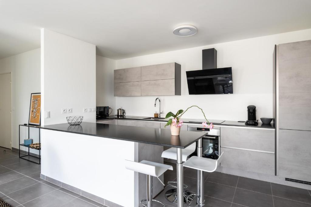 فيليوربان Appartement De Standing Avec Grande Terrasse المظهر الخارجي الصورة